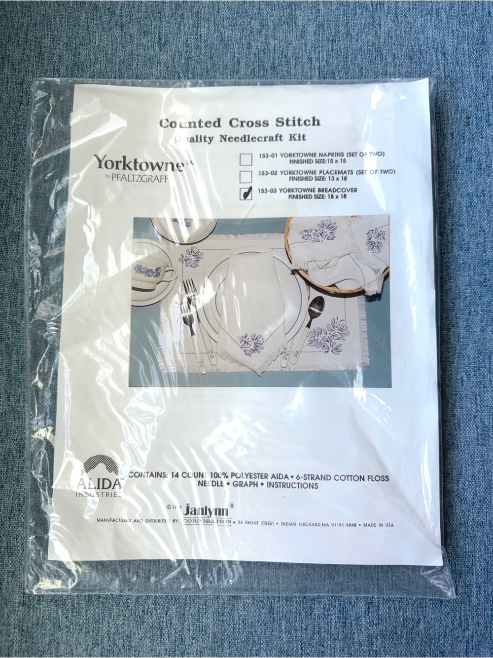 Yorktown By Pfaltzgraff Counted Cross Stitch Needle craft Kit 153-03 Breadcover